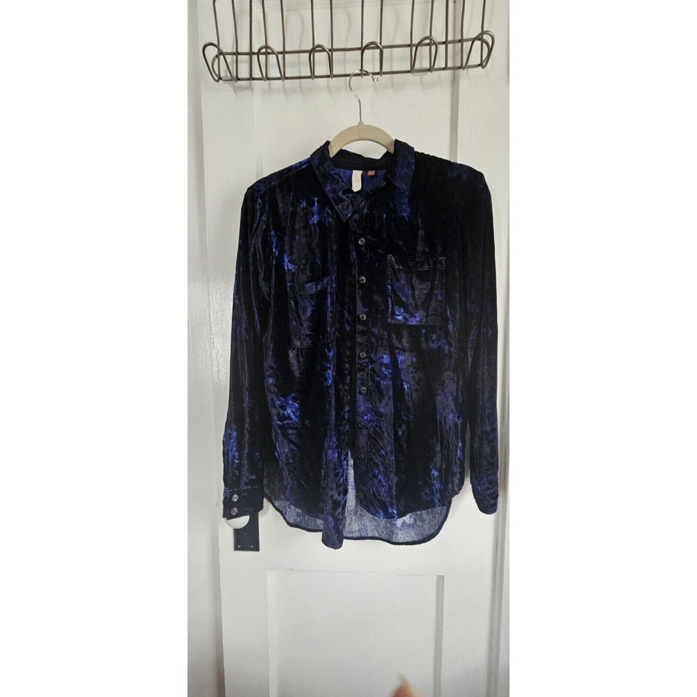 Anthropologie Pilcro Relaxed Velour Button Down blue Shirt Women Size 2